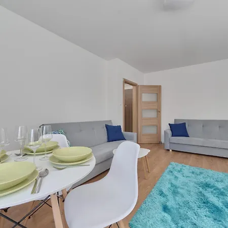 Lägenhet Cozy Klimasa With Balcony In By Renters Wrocław