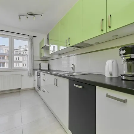 Cozy Klimasa With Balcony In By Renters דירה ורוצלב